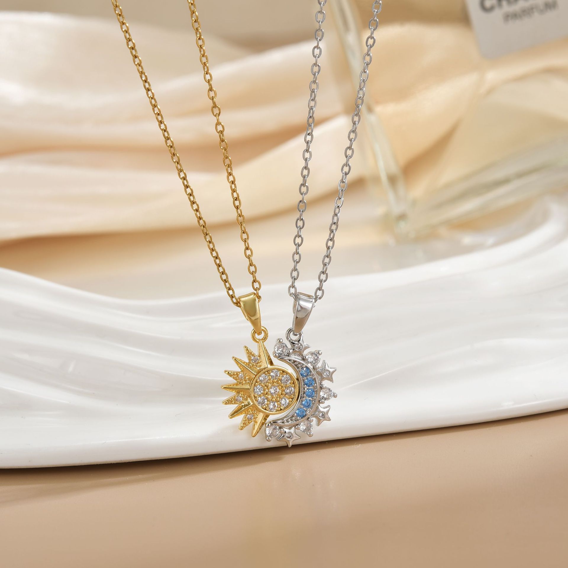 Magnetische kettingen voor kop - Magnetic Couple Matching Necklaces recensie en prijs