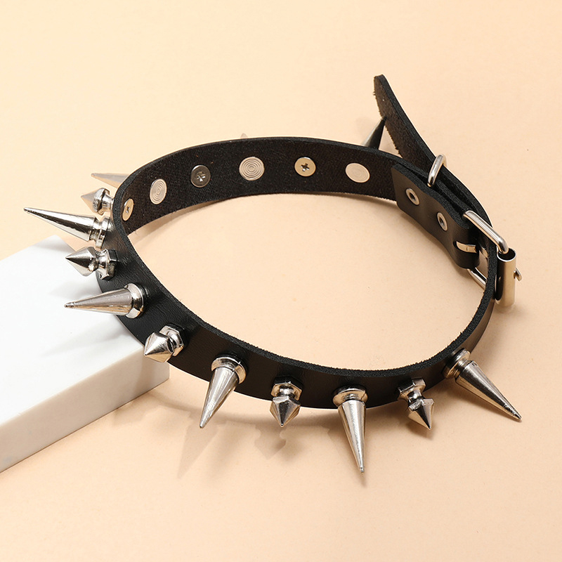 Punk Lange Spike Choker Faux L - Goth Punk Spike Choker recensie en prijs