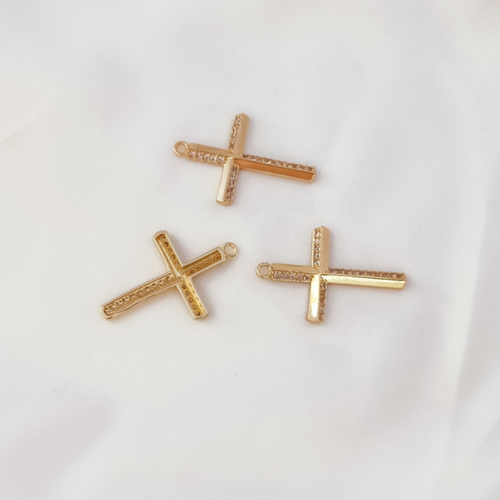 14K vergulde zirkoon kruis han - Cross Pendant Necklace Gold recensie en prijs